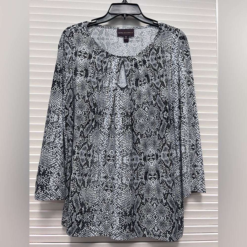 Snakeskin Print Keyhole Blouse